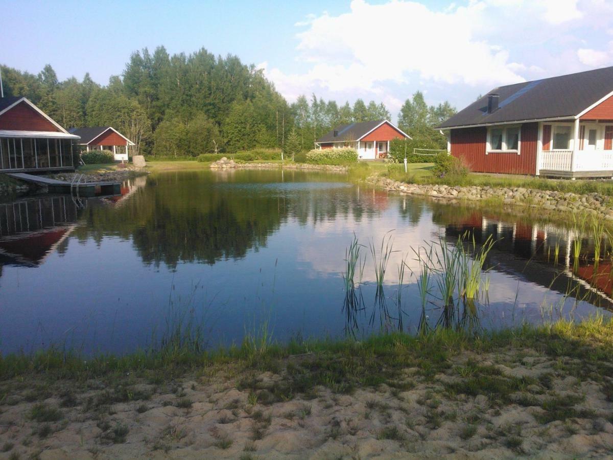Hannunluhdan Lomamoekit Karijoki Екстериор снимка